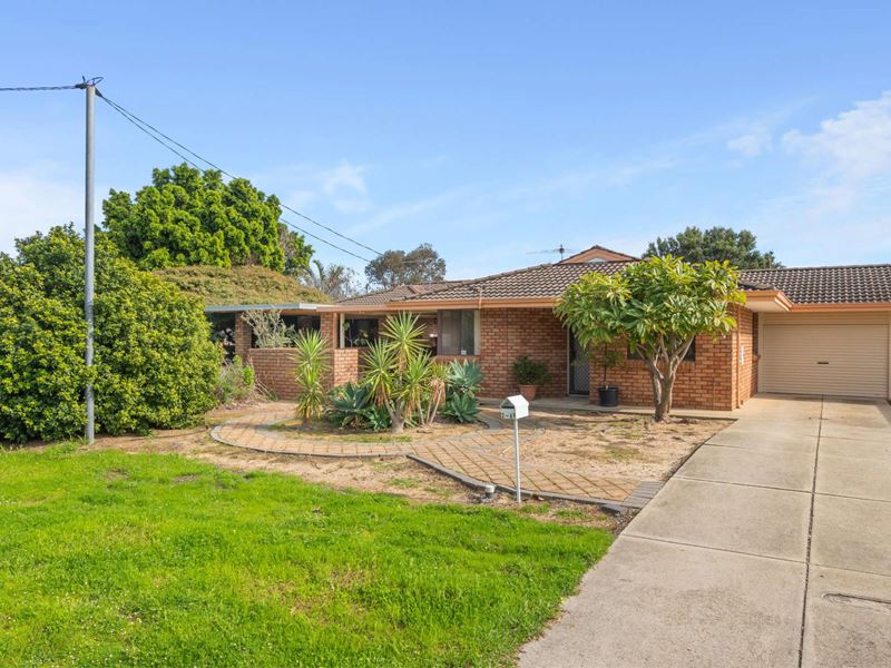 2/69 Agincourt Drive, Forrestfield WA 6058