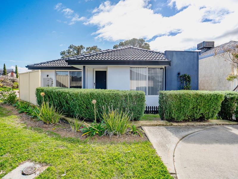 33 Kerkeri Heights, Lakelands WA 6180