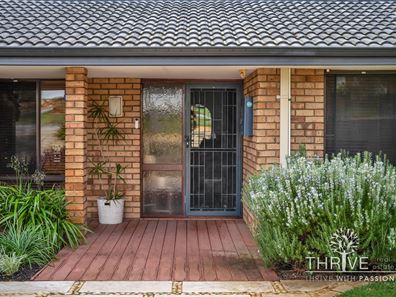 7 Watts Place, Leeming WA 6149