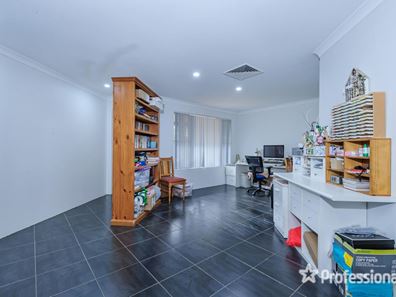 17 Regelia Turn, Ellenbrook WA 6069