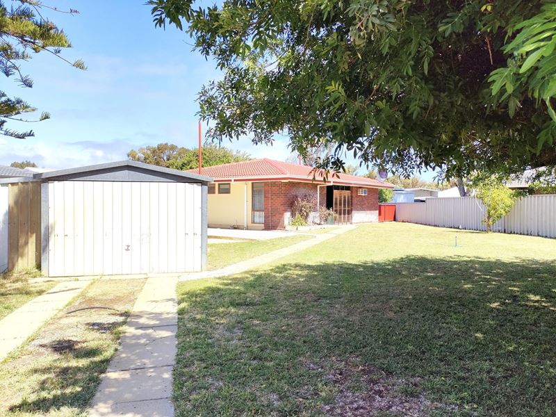 6 Bell Court, Leeman WA 6514