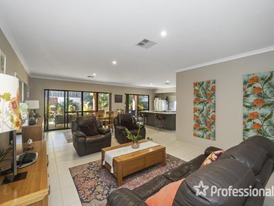 137 Grassdale Parkway, Ellenbrook WA 6069