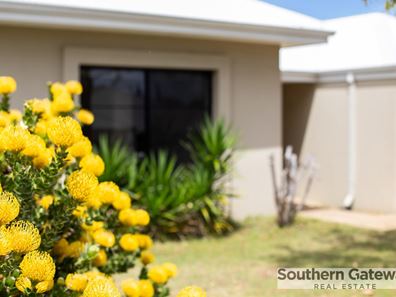 9 Shaftesbury Way, Wellard WA 6170