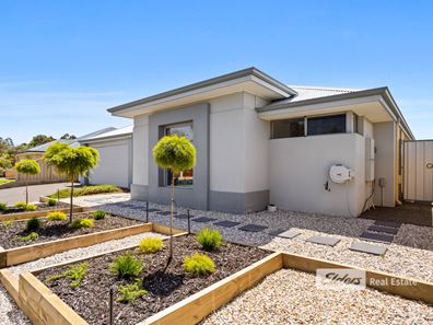 11 Torrens  Loop, Millbridge WA 6232