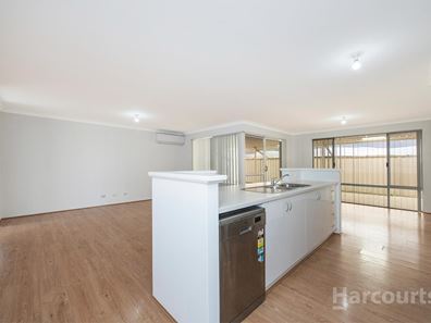 18 Battrass Loop, Baldivis WA 6171