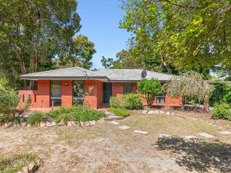 43 Hinkler Road, Kalamunda WA 6076