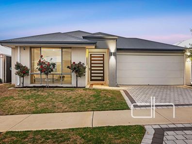 6 Sissinghurst Crescent, Landsdale WA 6065