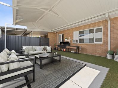 4/16 Griggs Way, Rockingham WA 6168