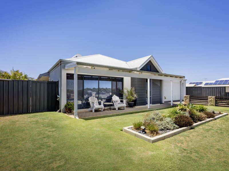 33 Mistral Crest, Glenfield WA 6532