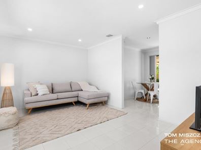 4/303 Wharf Street, Queens Park WA 6107