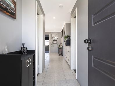 38 Eva Lynch Way, Port Kennedy WA 6172