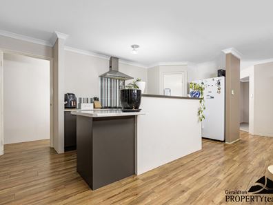 17 Wahn Avenue, Waggrakine WA 6530