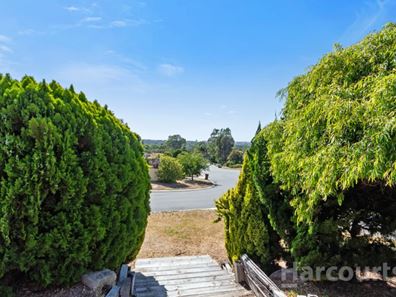 12 Vista Close, Edgewater WA 6027