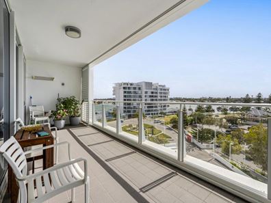 602/1 Marco Polo Drive, Mandurah WA 6210
