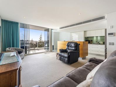 602/1 Marco Polo Drive, Mandurah WA 6210