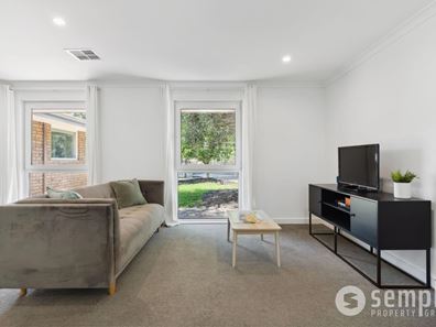 5 Dyson Close, Leeming WA 6149