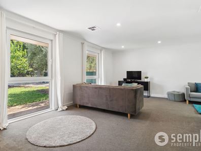 5 Dyson Close, Leeming WA 6149