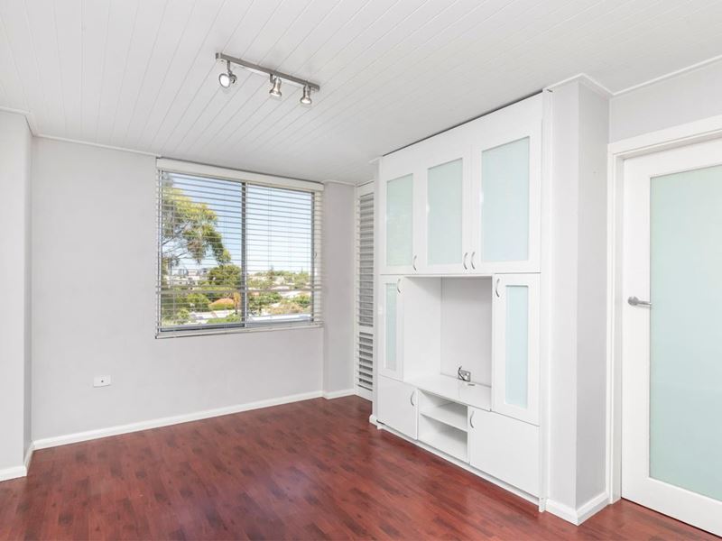 26/3 Russell Avenue, North Perth