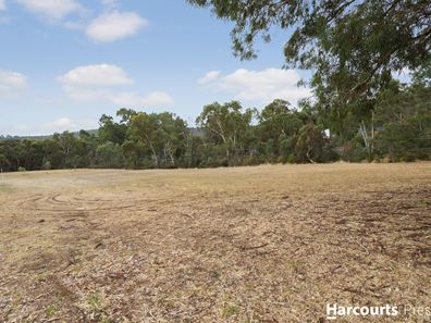 4 Kevin Road, Kelmscott WA 6111