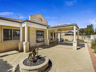 10A Centennial Gardens, Hillarys WA 6025