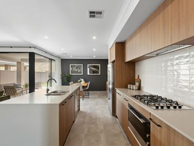 10 Dawes Way, Mandogalup WA 6167