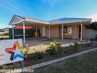 2 Barker Street, Castletown WA 6450