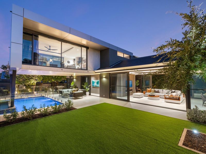 71 Bateman Road, Mount Pleasant