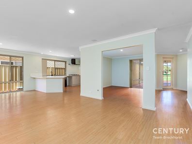 27 Highlander Parade, Rockingham WA 6168