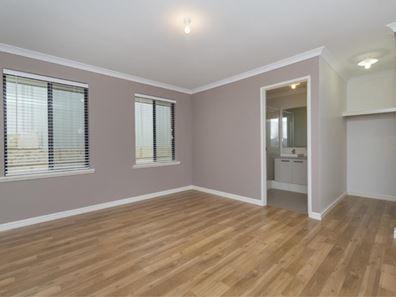 5 Corvina Way, Woodvale WA 6026