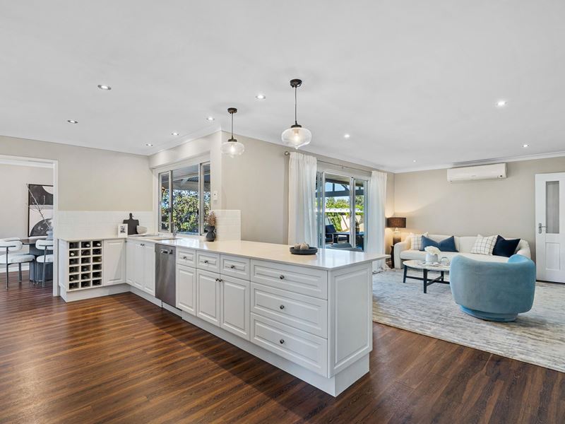 19 Sandalwood Parade, Halls Head