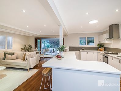 2/99-101 Davies  Road, Claremont WA 6010