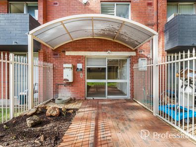 63/12 Tenth Avenue, Maylands WA 6051
