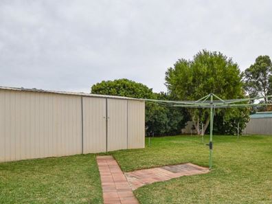 13 St Laurent Close, Greenfields WA 6210