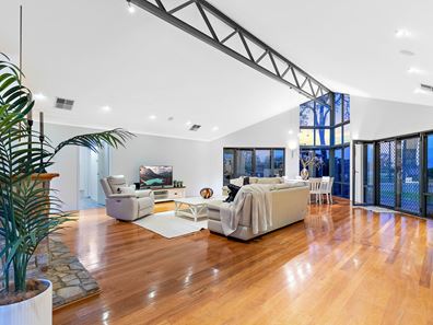 2 Kinship Way, Atwell WA 6164