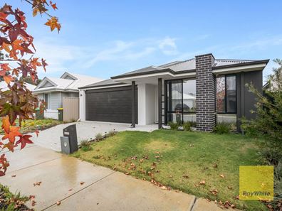 25 Crimson Boulevard, Forrestfield WA 6058