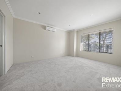 20 Porzana Boulevard, Tapping WA 6065