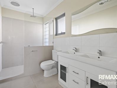20 Porzana Boulevard, Tapping WA 6065