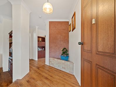 4 Windward Close, Safety Bay WA 6169