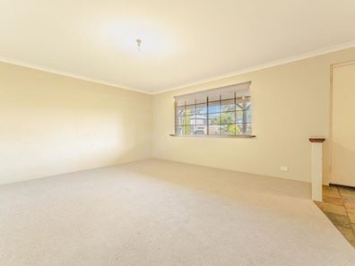 9 Waterfall Cove, Greenfields WA 6210