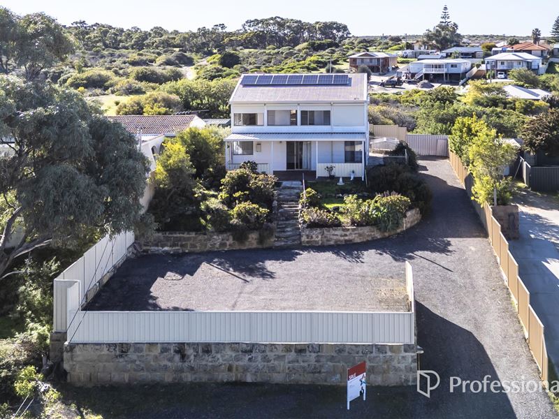 61 Charnwood Avenue, Two Rocks WA 6037