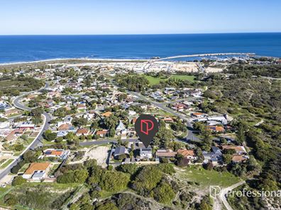 61 Charnwood Avenue, Two Rocks WA 6037
