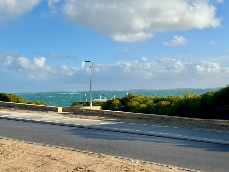 20 Seahorse Cove, Jindalee WA 6036