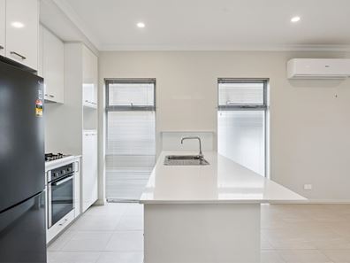4/2 De Grey Street, Innaloo WA 6018