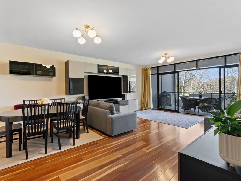 14/124 Mounts Bay Road, Perth WA 6000
