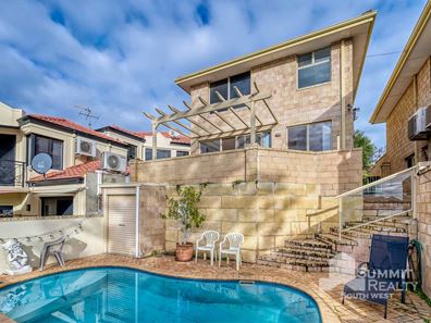 8C Sinclair Close, Bunbury WA 6230