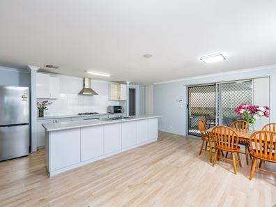 18 Yapton Turn, Girrawheen WA 6064