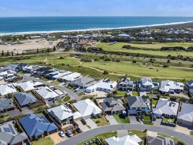 25 Holloways Ridge, Secret Harbour WA 6173