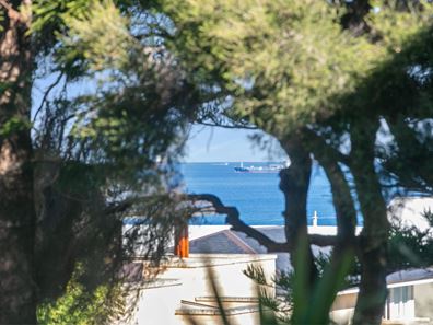 4/22 Avonmore Terrace, Cottesloe WA 6011