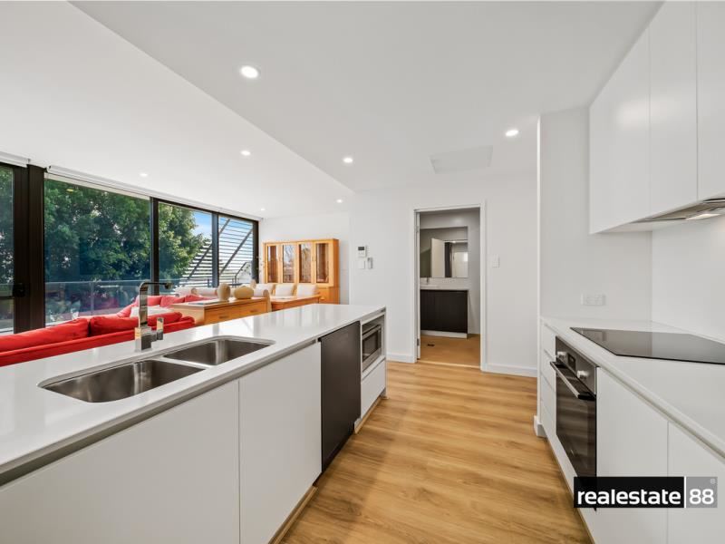 30/8 Basinghall Street, East Victoria Park WA 6101