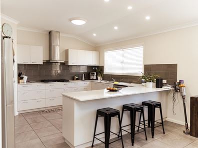 2 Cummings Street, Merredin WA 6415